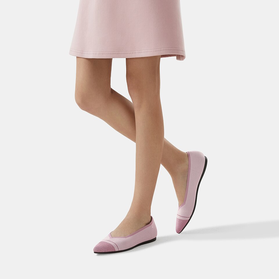 Avis Pointed-toe Flats in Pale Pink | Women's Sustainable, Washable and Stylish Shoes | VIVAIA