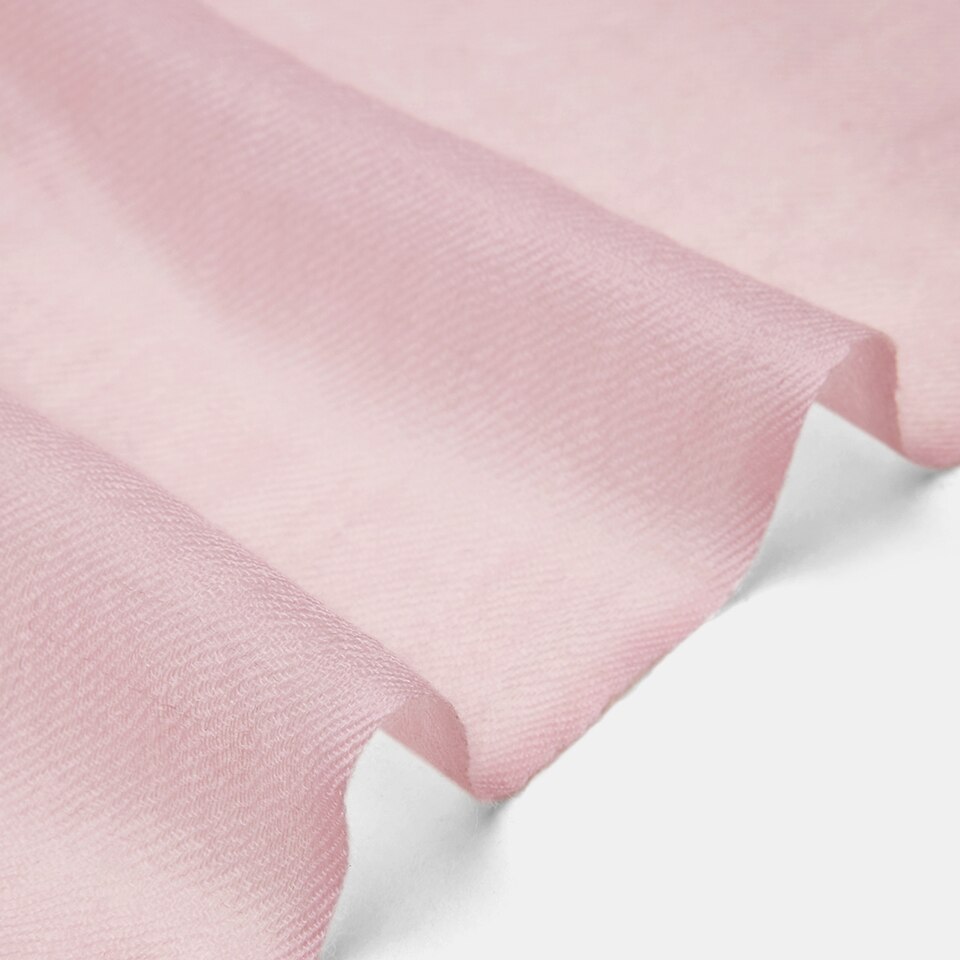 Lilac Wool-Yak Scarf in Pale Pink | Women's Sustainable and Stylish Scarves | VIVAIA