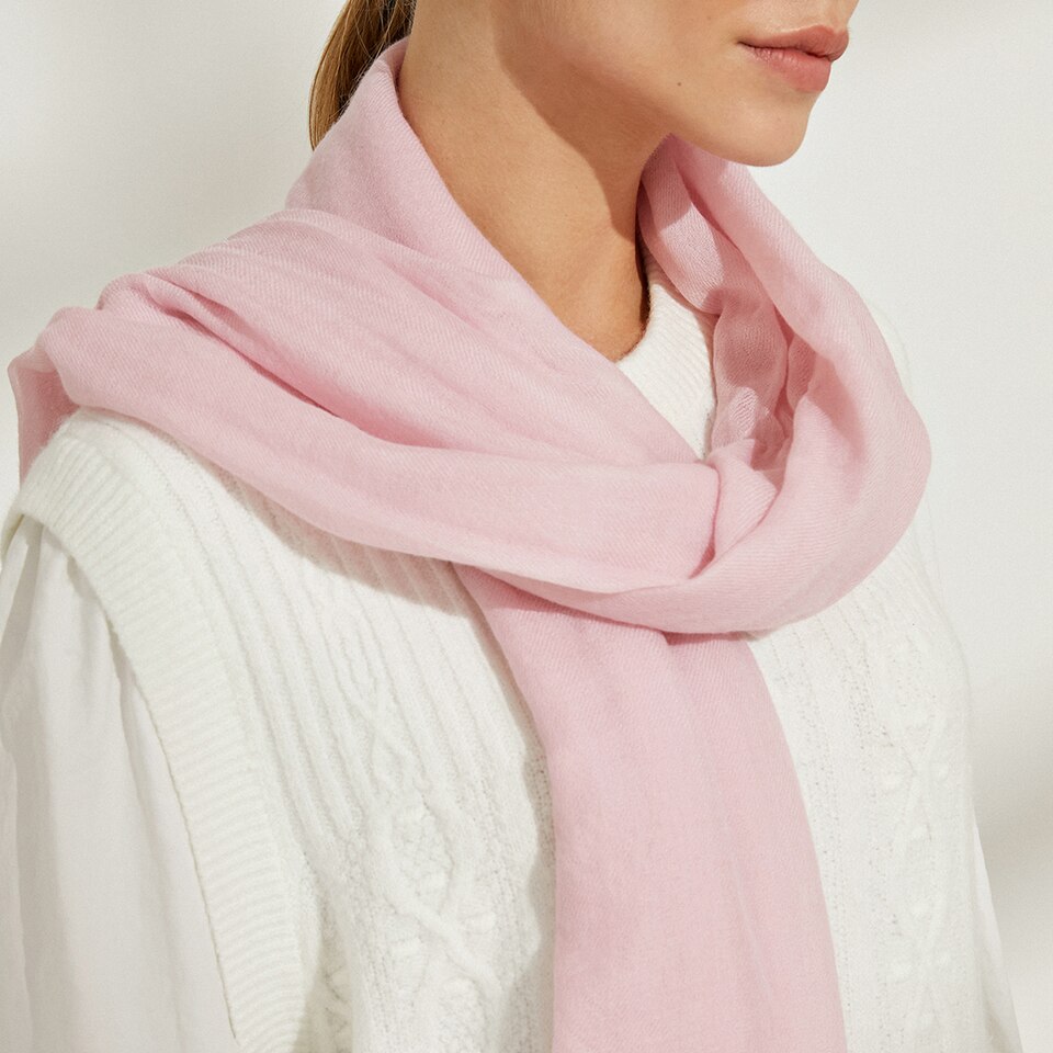 Lilac Wool-Yak Scarf in Pale Pink | Women's Sustainable and Stylish Scarves | VIVAIA