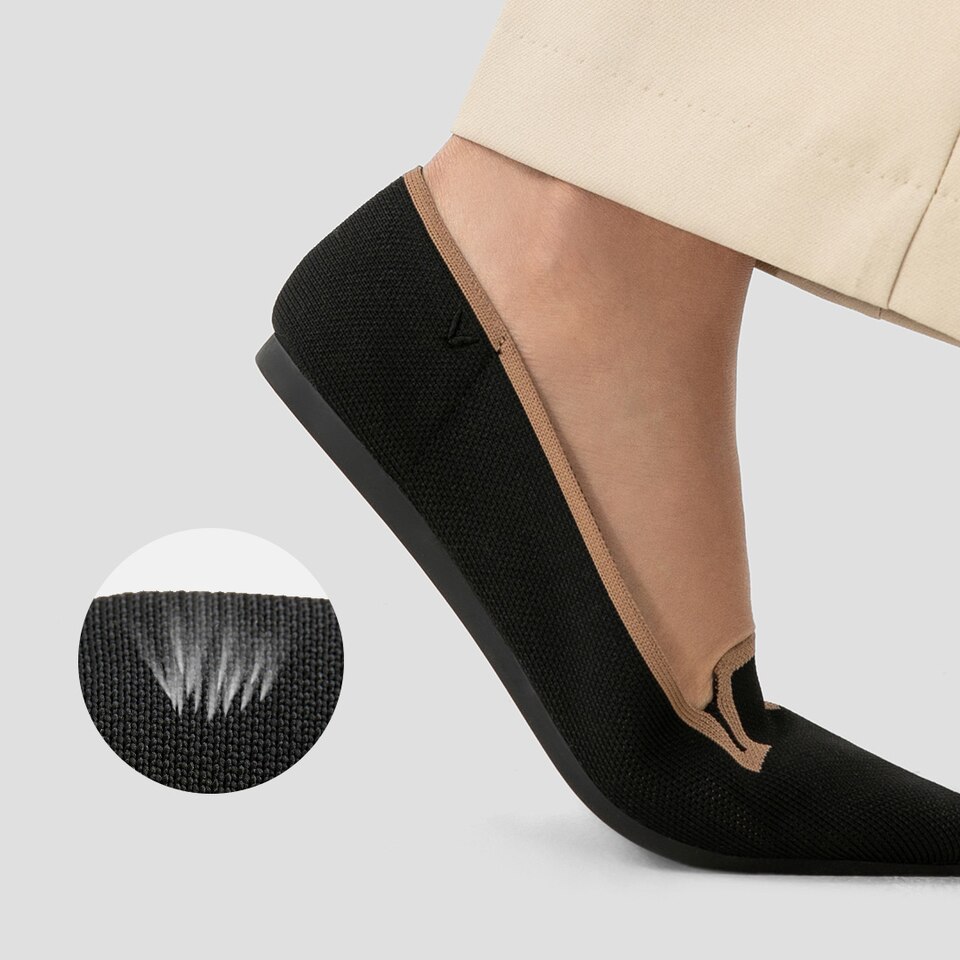 Manon Pointy Flats in Deep Ebony | Women's Sustainable, Washable and Stylish Black Shoes | VIVAIA