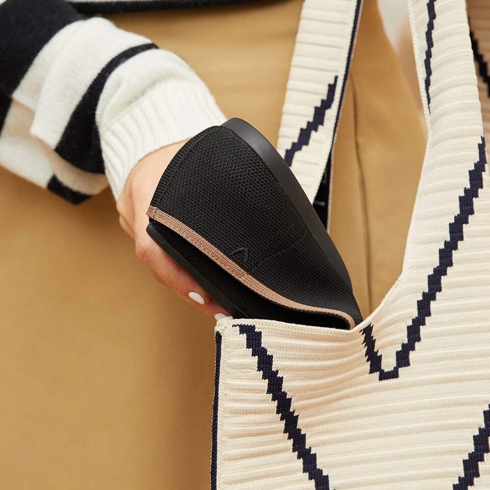 Manon Pointy Flats in Deep Ebony | Women's Sustainable, Washable and Stylish Black Shoes | VIVAIA