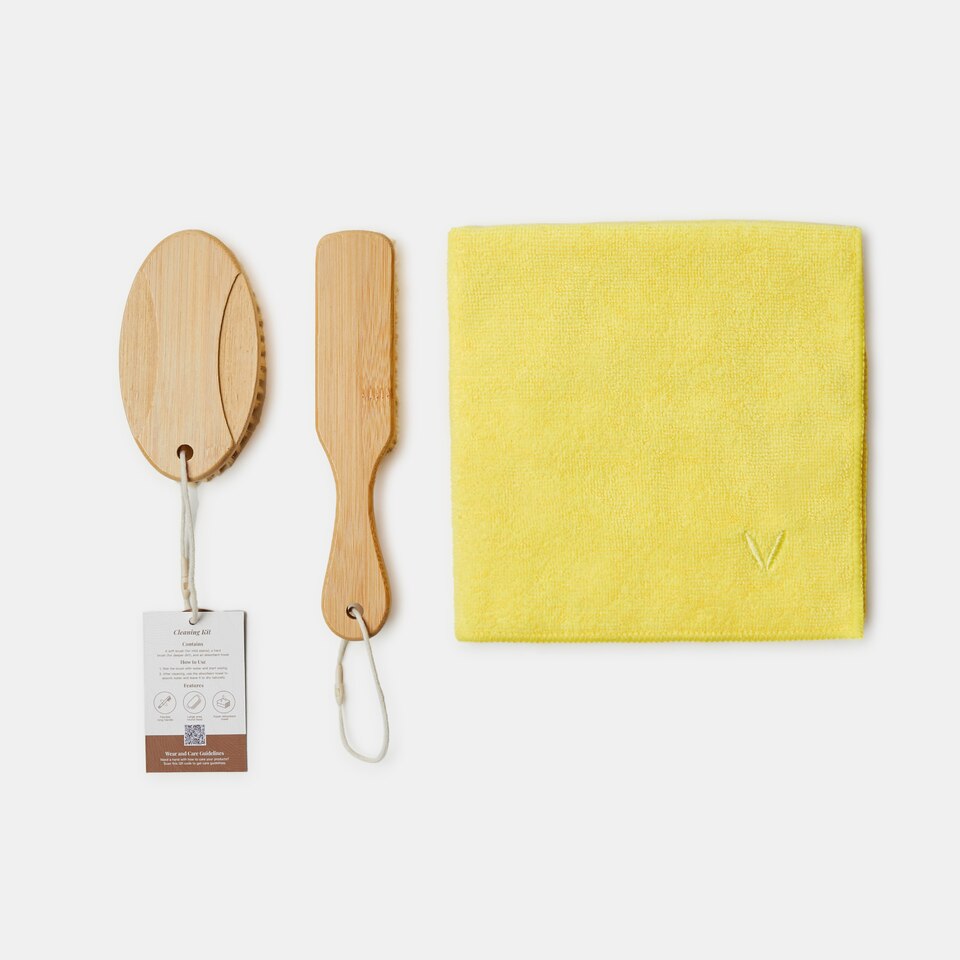 Shoes' 3 in 1 Cleaning Kits-Soft Brush and Towel | VIVAIA