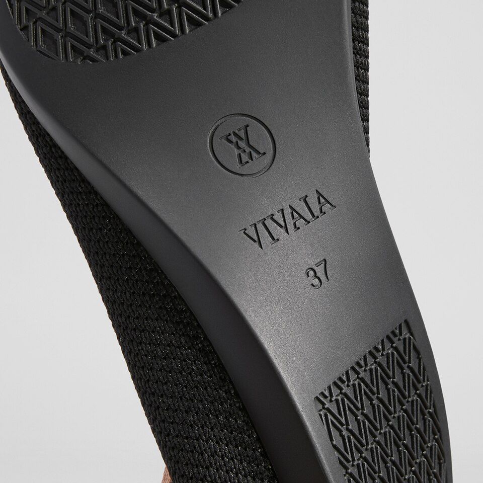 Avis Pointed-toe Flats in Black Khaki | Women's Sustainable, Washable and Stylish Shoes | VIVAIA