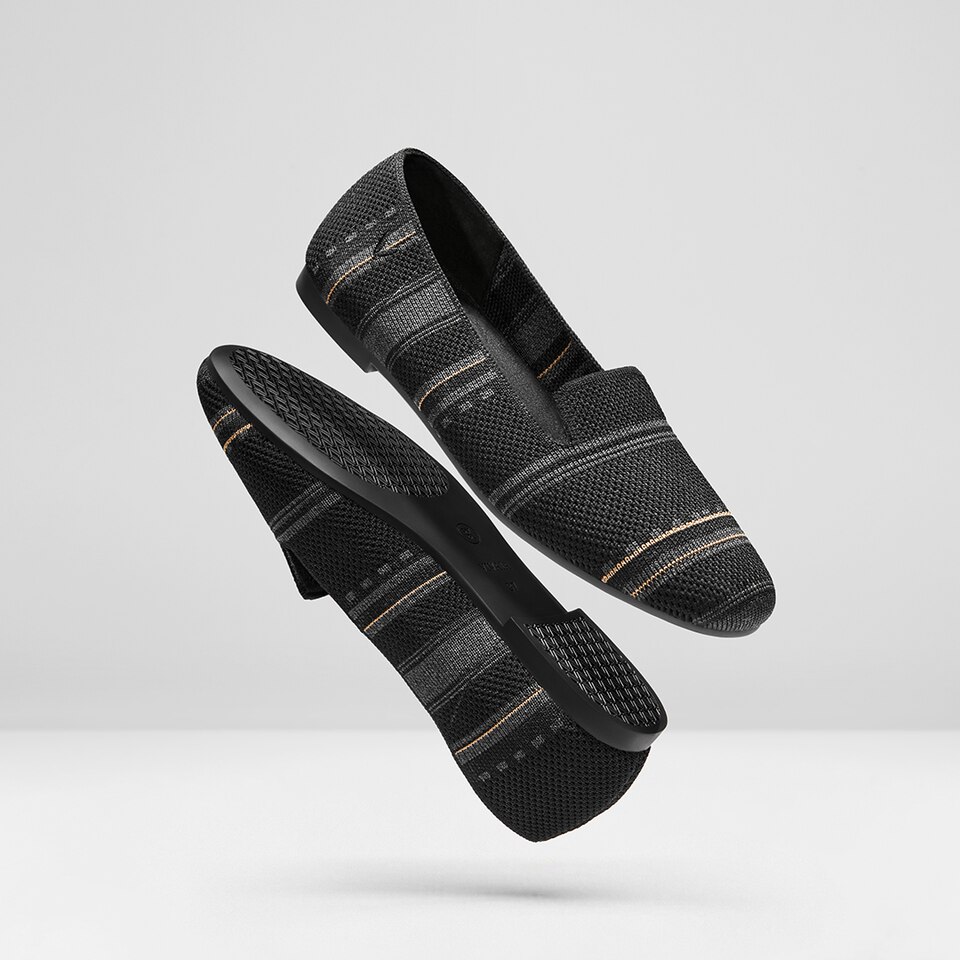 Elly Round-toe Loafers in Black | Women's Shoes | VIVAIA