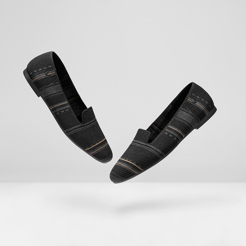 Elly Round-toe Loafers in Black | Women's Shoes | VIVAIA