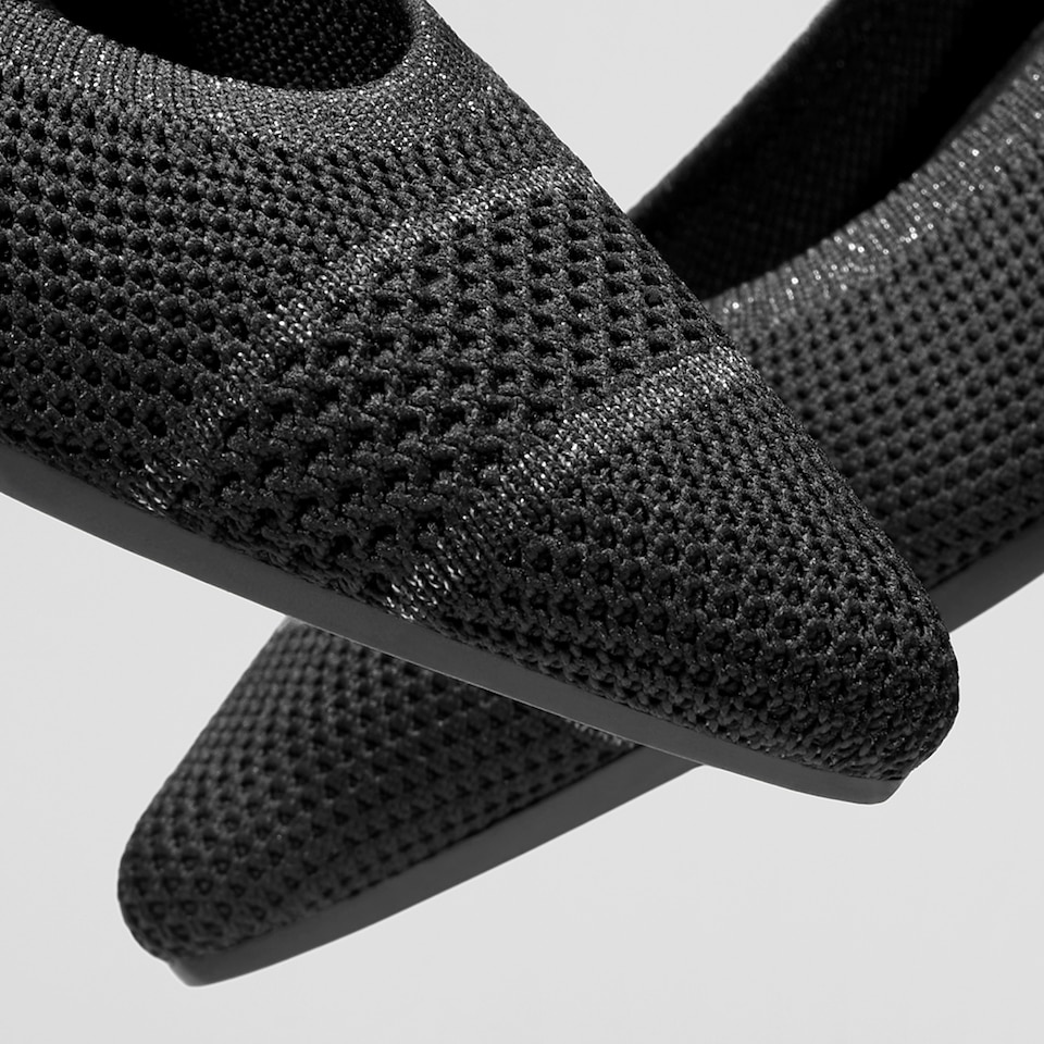Amy Pointed-Toe Ballet Flats in Black | Women's Sustainable, Washable and Stylish Shoes | VIVAIA