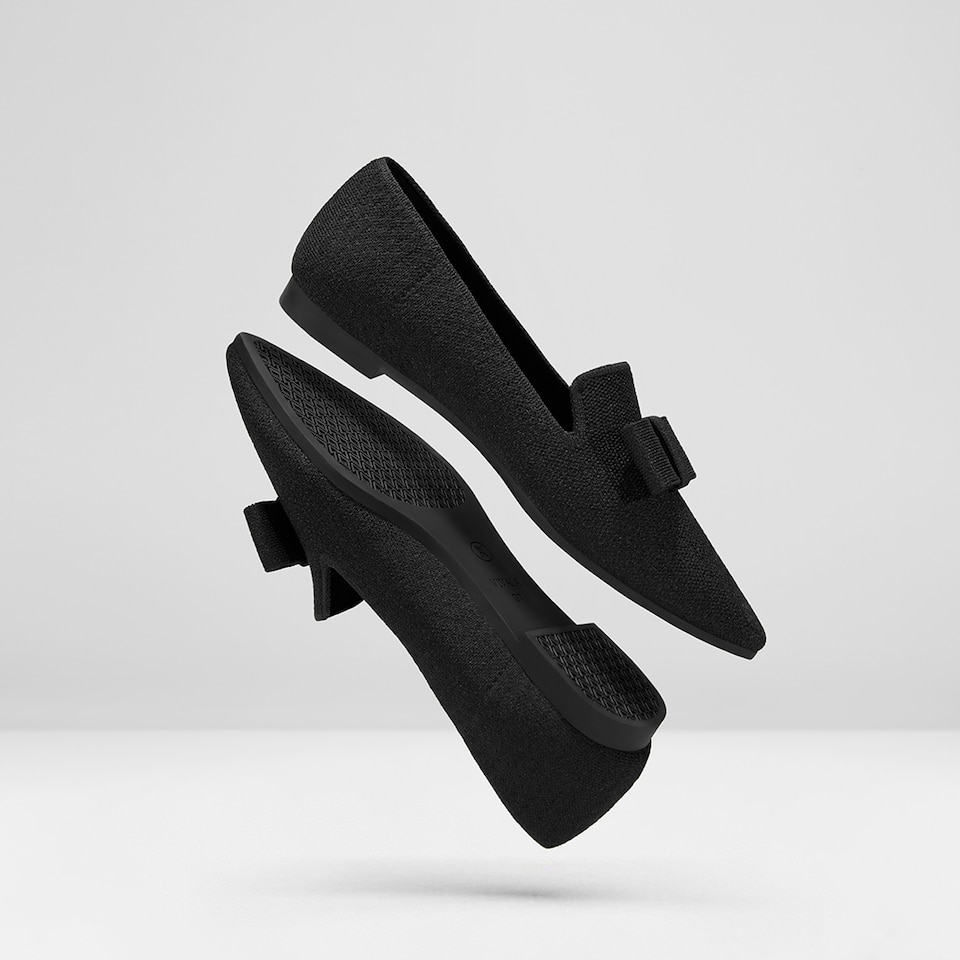 Donna Pointed-Toe Bow Loafers in Black | Women's Sustainable, Washable and Stylish Shoes | VIVAIA