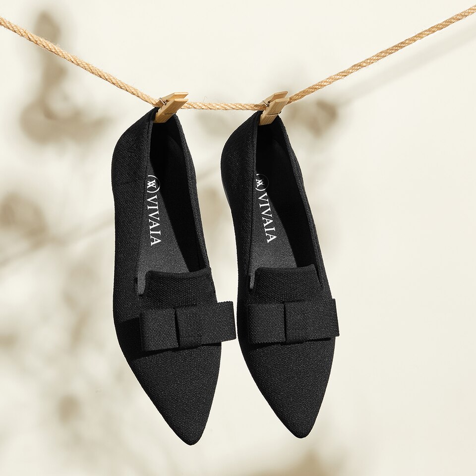 Donna Pointed-Toe Bow Loafers in Black | Women's Sustainable, Washable and Stylish Shoes | VIVAIA
