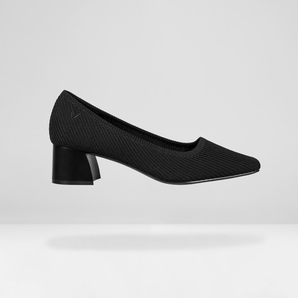Melody Square-toe Heels in Solid Black | Women's Shoes | VIVAIA