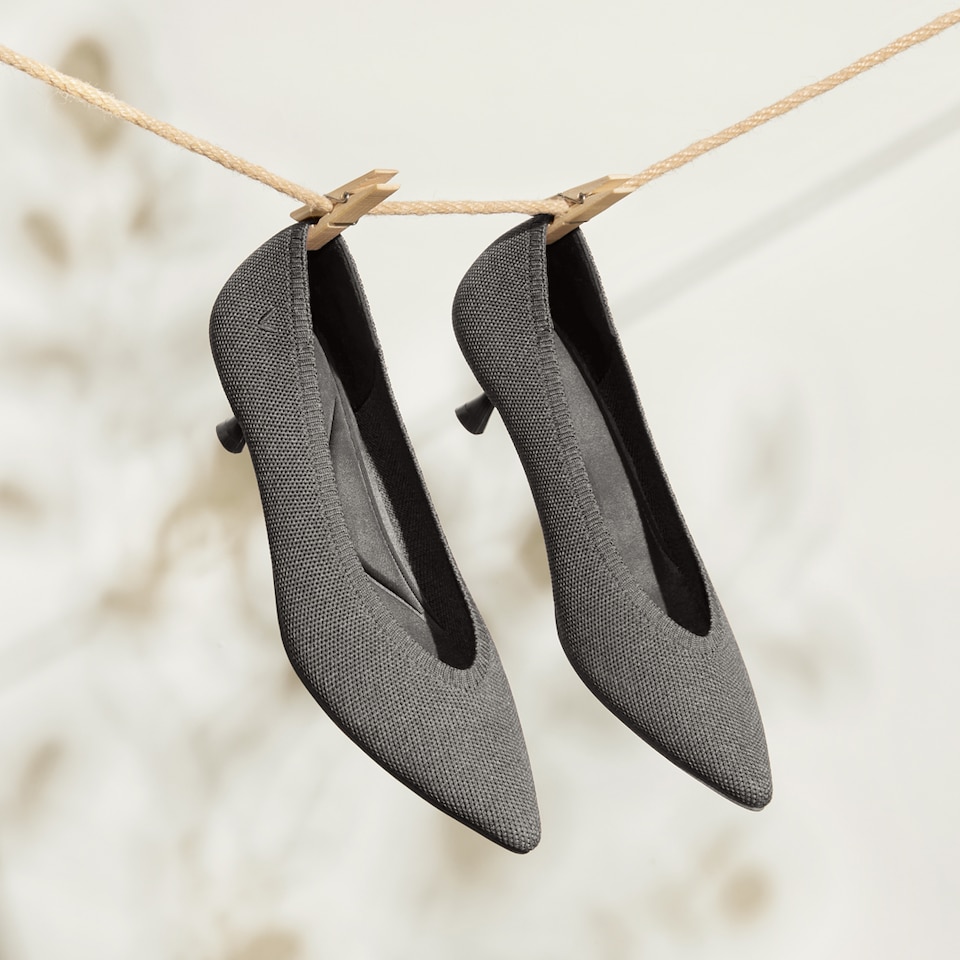 Women's Sustainable, Washable & Comfortable Kitten Heels | Gray | VIVAIA.CO