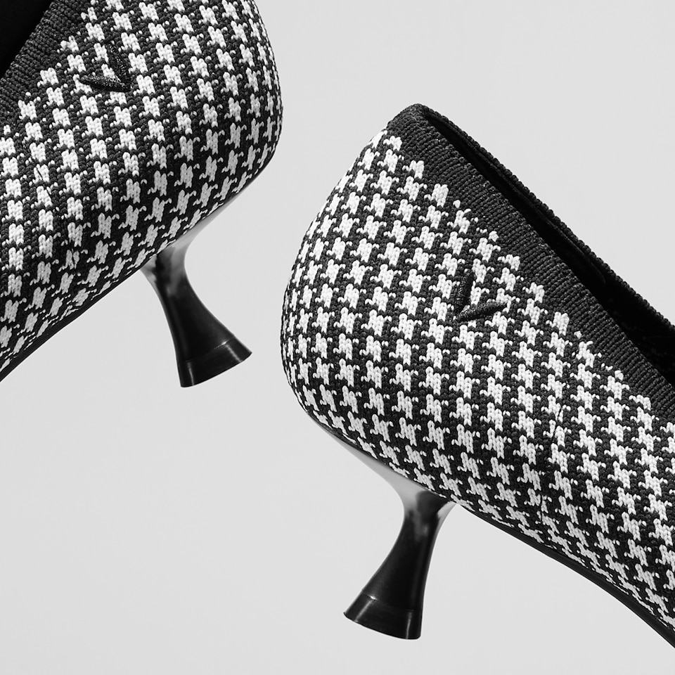 Stella Pointed-Toe Kitten Heels in Black Houndstooth -Women's Everyday Heel Shoes | VIVAIA