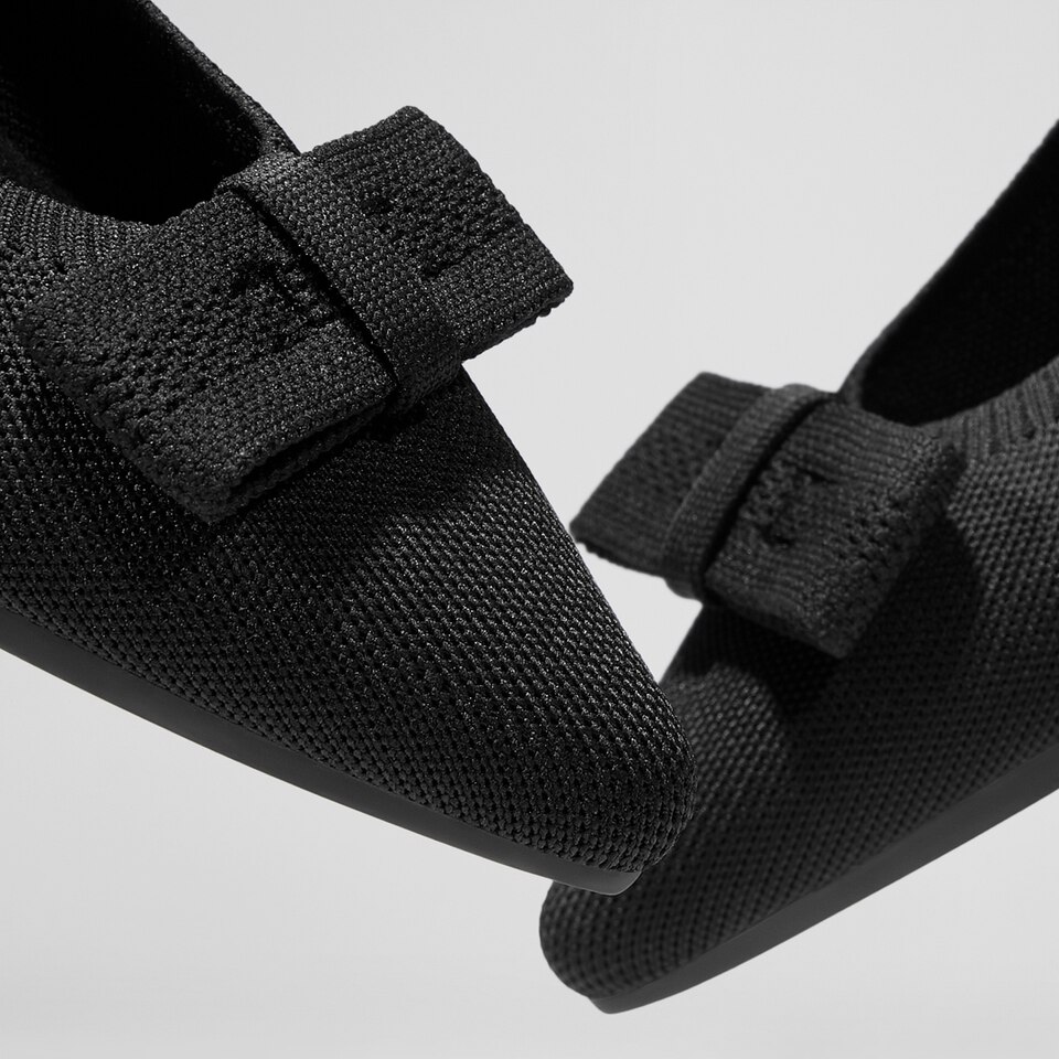 Esther Pointy Flats in Solid Black | Women's Sustainable, Washable and Stylish Shoes | VIVAIA