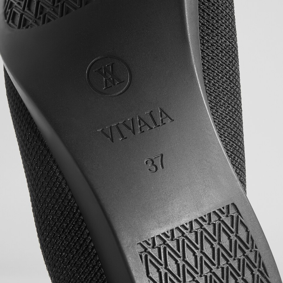 Esther Pointy Flats in Solid Black | Women's Sustainable, Washable and Stylish Shoes | VIVAIA