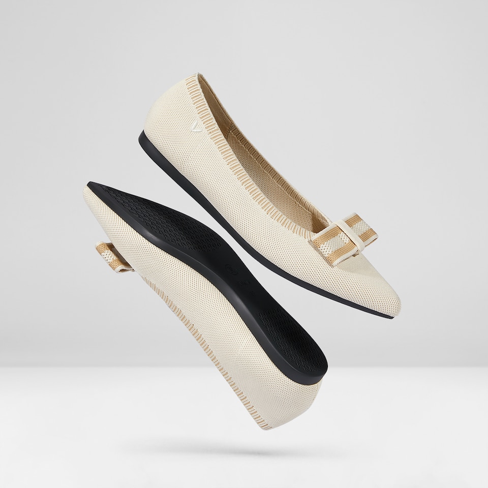 Esther Pointy Flats in Cream Ivory | Women's Sustainable, Washable and Stylish Shoes | VIVAIA