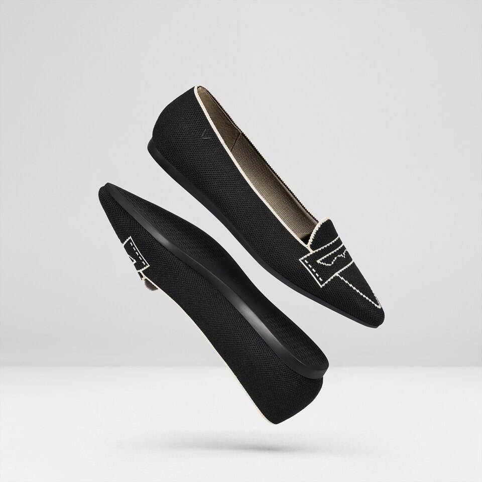Adele Pointy Flats in Deep Ebony | Women's Sustainable, Washable and Stylish Black Shoes | VIVAIA