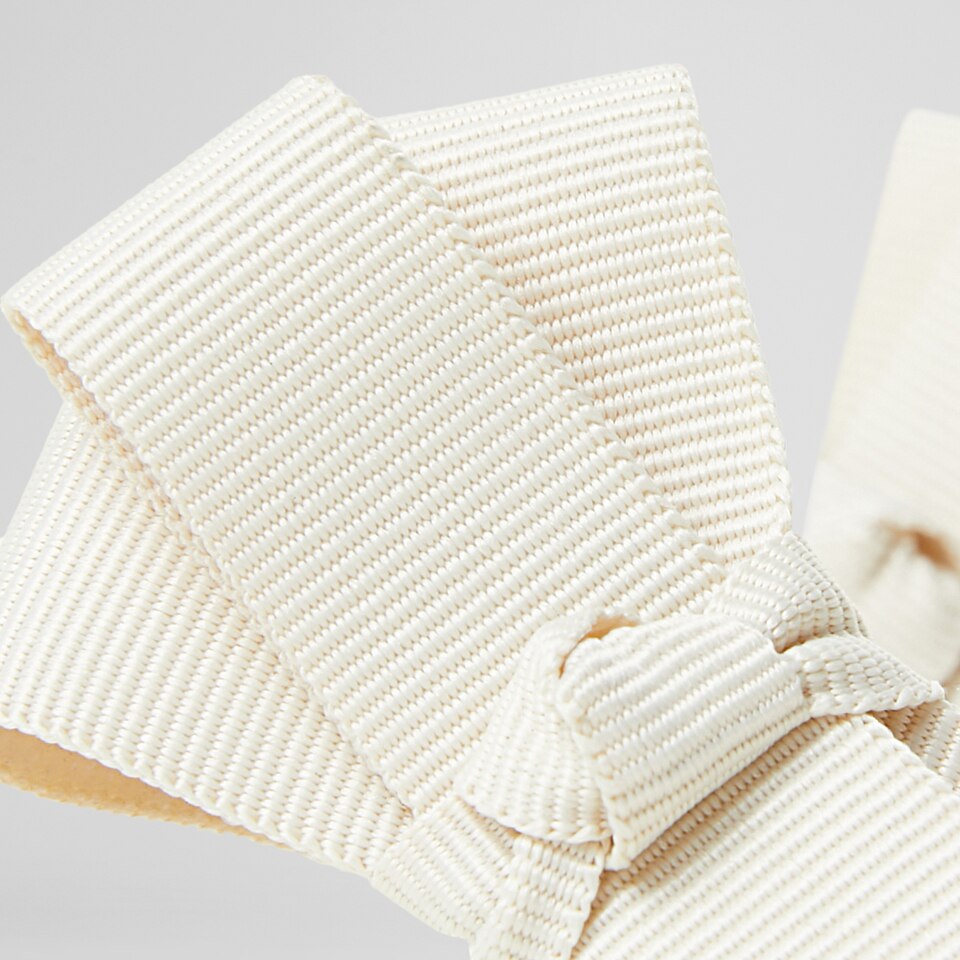 Dora Removable Bows in Cream Ivory | Adorn Your VIVAIA Shoes