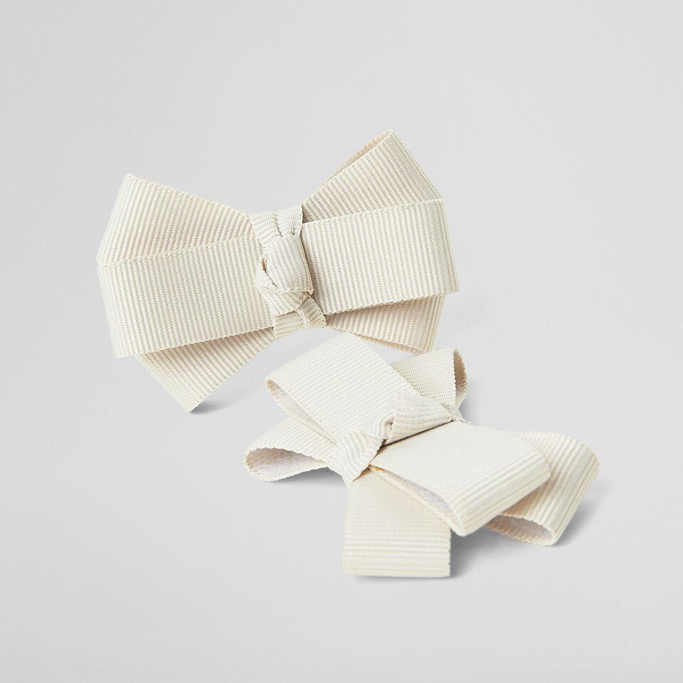 Dora Removable Bows in Cream Ivory | Adorn Your VIVAIA Shoes