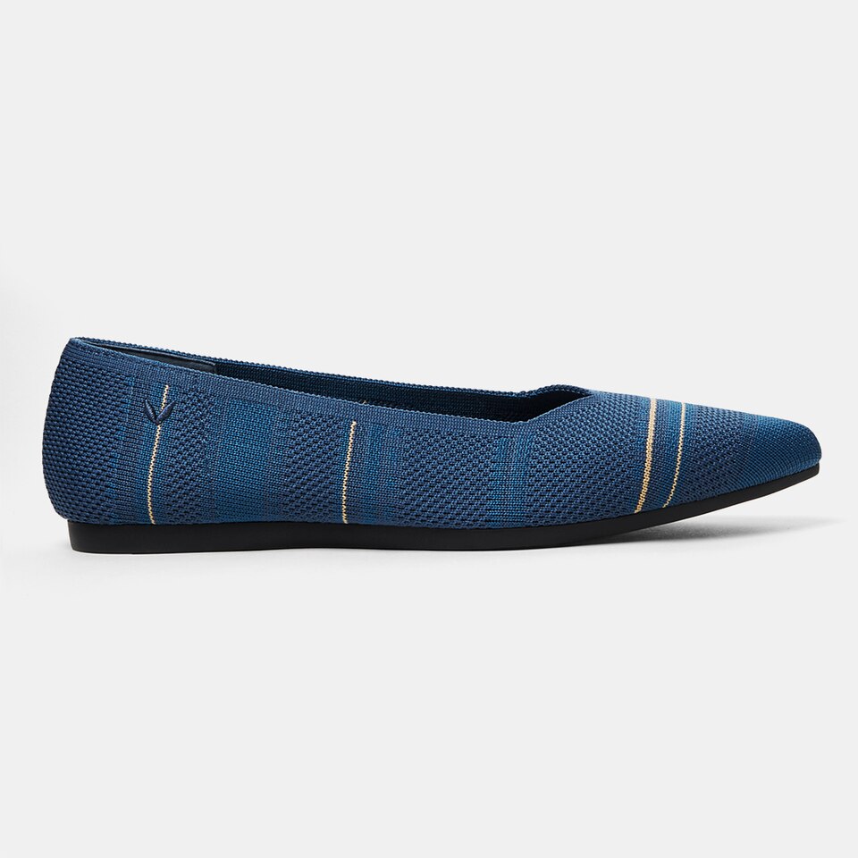 Avis Pointed-toe Flats in Denim Blue | Women's Sustainable, Washable and Stylish Shoes | VIVAIA
