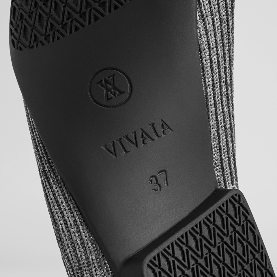Margot Square-toe Flats in Rich Grey | Women's Sustainable, Washable and Stylish Shoes | VIVAIA