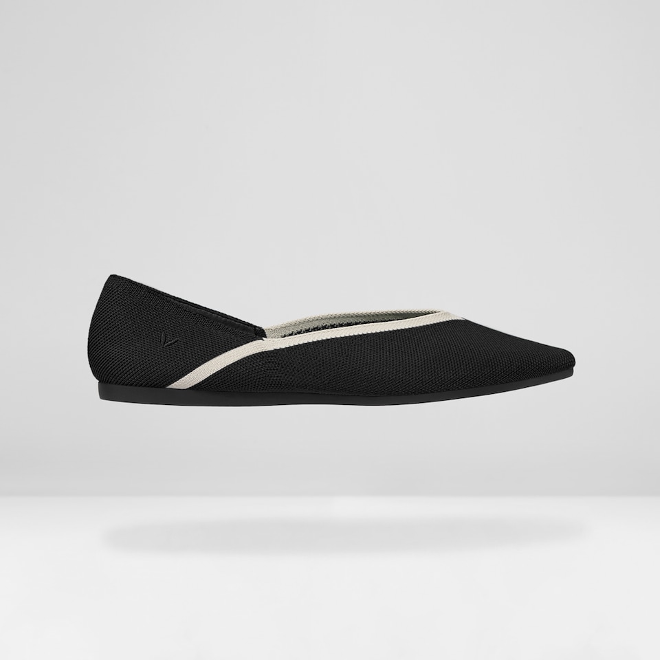 Vienna Pointy Flats in Deep Ebony | Women's Sustainable, Washable and Stylish Black Shoes | VIVAIA