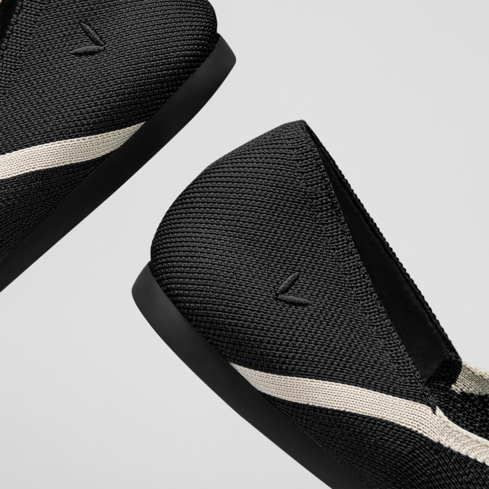 Vienna Pointy Flats in Deep Ebony | Women's Sustainable, Washable and Stylish Black Shoes | VIVAIA