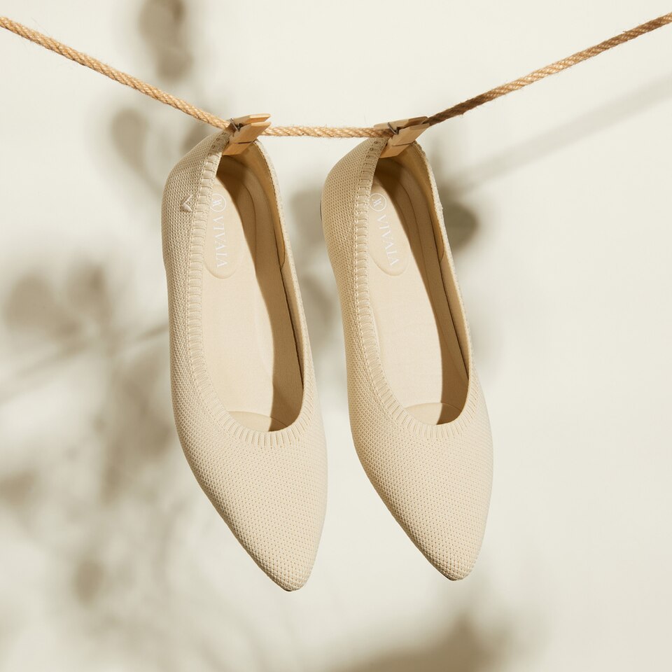 Aria5° Women Pointy Flats in (Cream Ivory) - Sustainable & Washable Shoes | VIVAIA