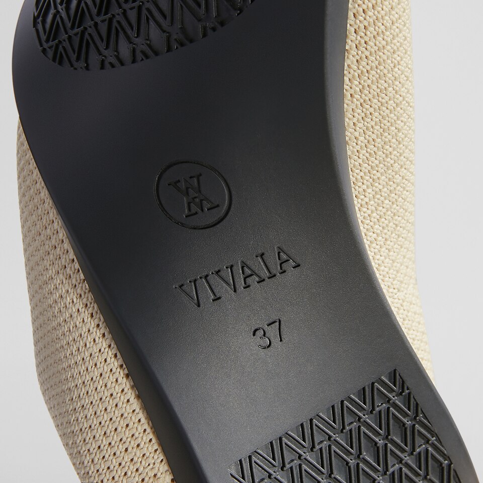Aria5° Women Pointy Flats in (Cream Ivory) - Sustainable & Washable Shoes | VIVAIA