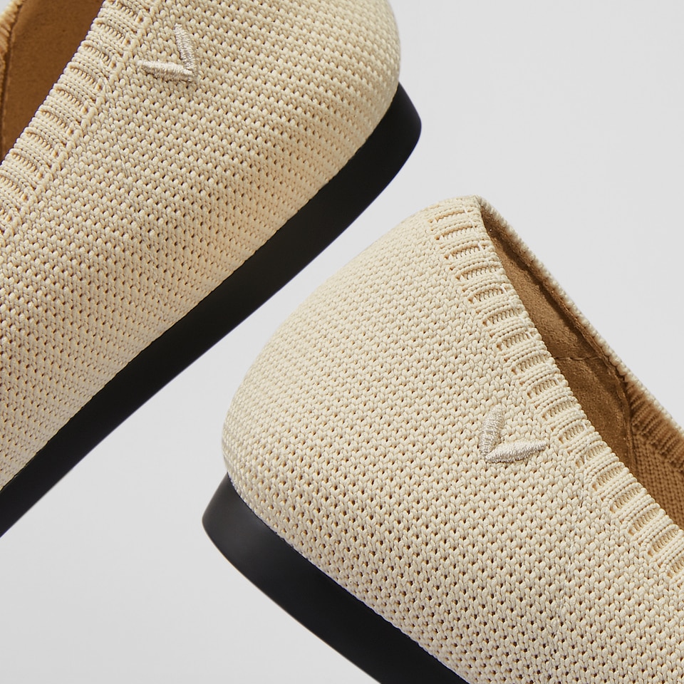 Aria5° Women Pointy Flats in (Cream Ivory) - Sustainable & Washable Shoes | VIVAIA
