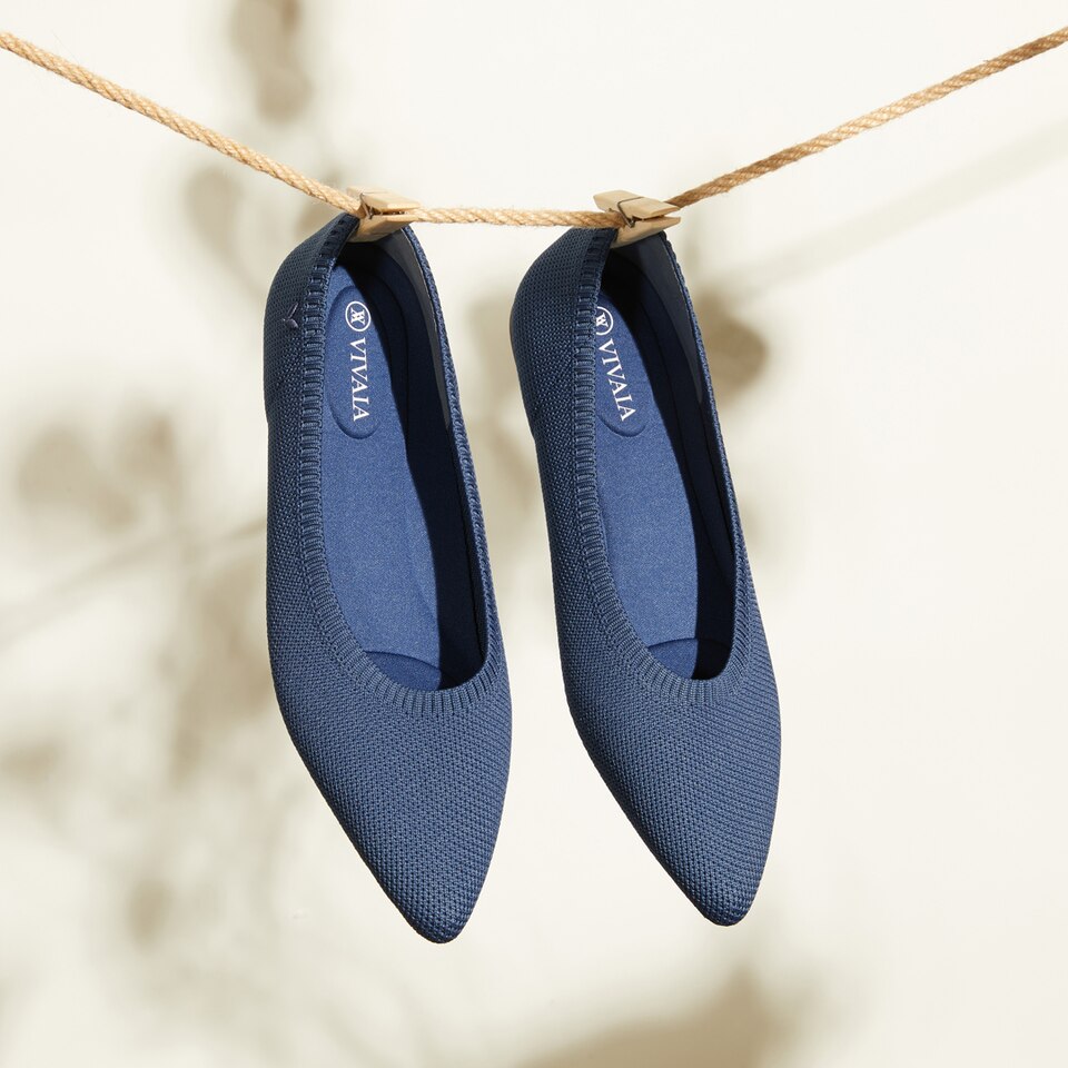 Aria5° Women Pointy Flats in (Denim Blue) - Sustainable & Washable Shoes | VIVAIA