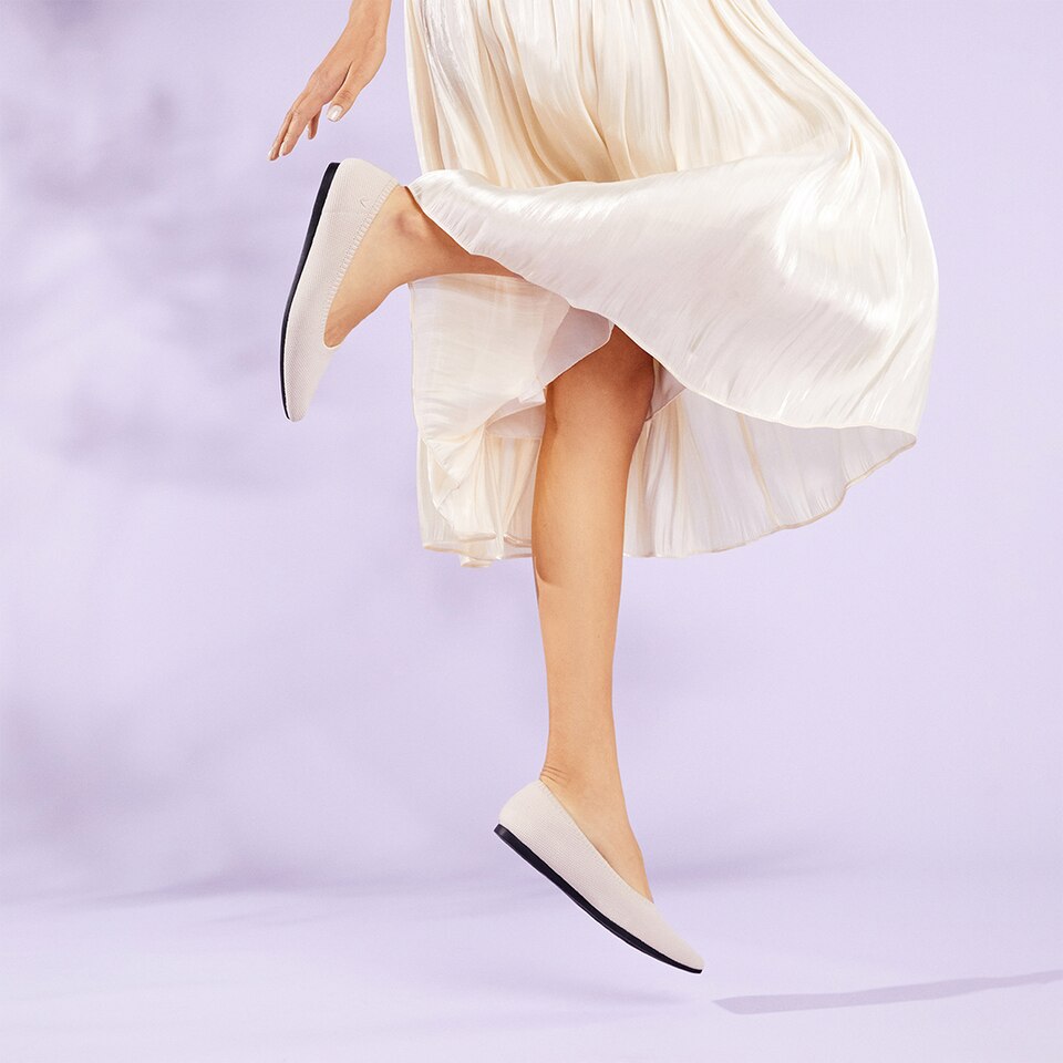 Aria5° Women Pointy Flats in (Cream Ivory) - Sustainable & Washable Shoes | VIVAIA