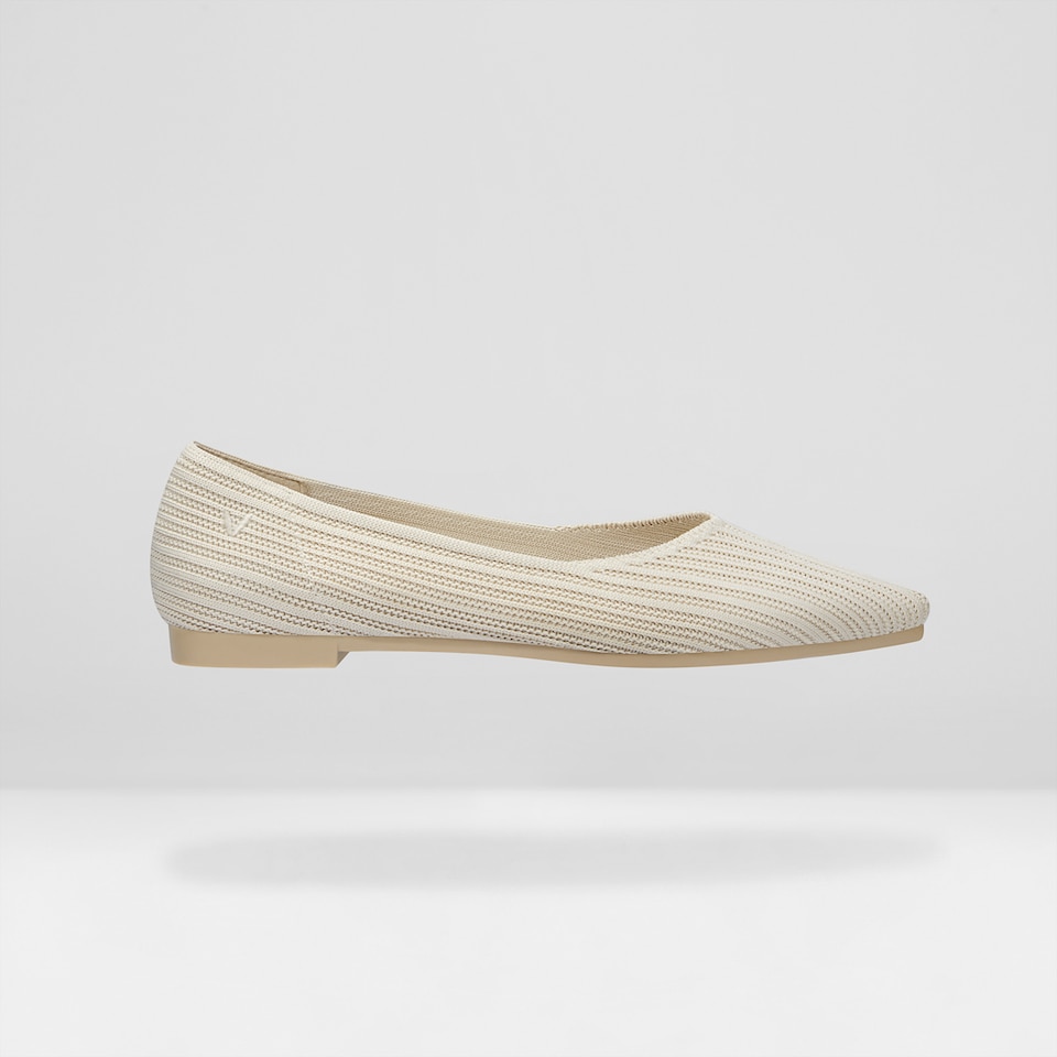 Macy Pointy Flats in Cream Ivory | Women's Sustainable,Washable and Stylish Shoes | VIVAIA