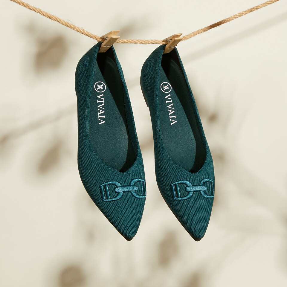 Ena Pointed-toe Flats Deep Peacock - Washable & Comfortable | VIVAIA