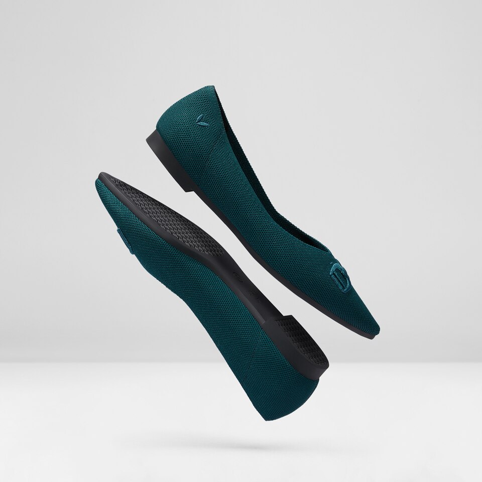 Ena Pointed-toe Flats Deep Peacock - Washable & Comfortable | VIVAIA