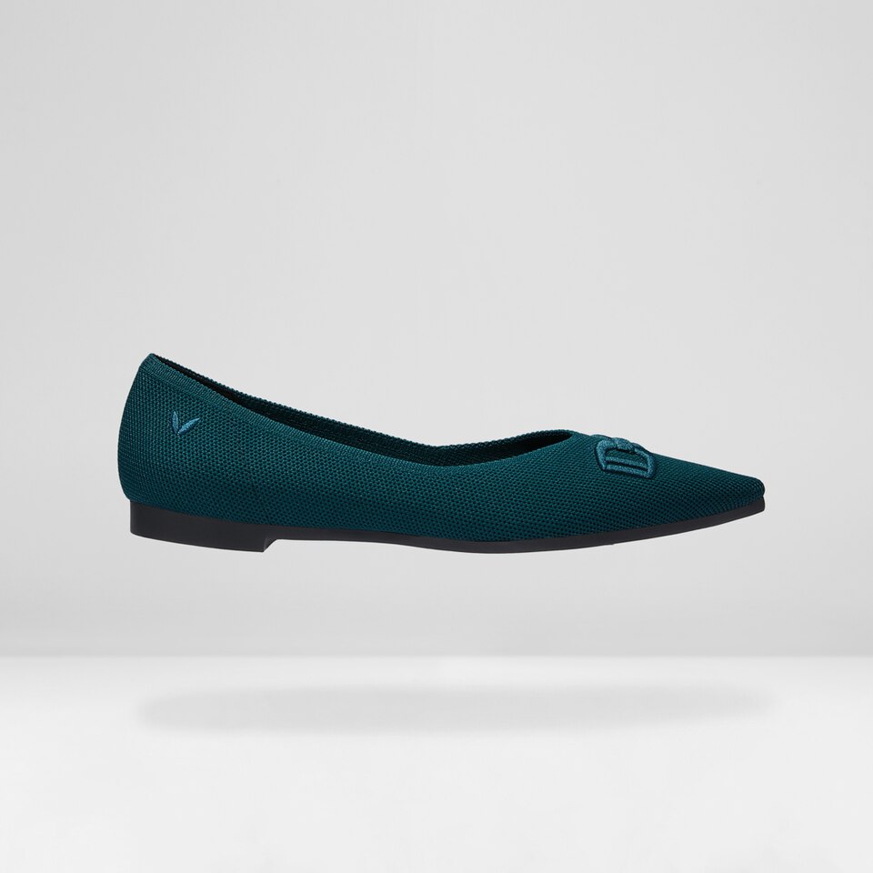 Ena Pointed-toe Flats Deep Peacock - Washable & Comfortable | VIVAIA