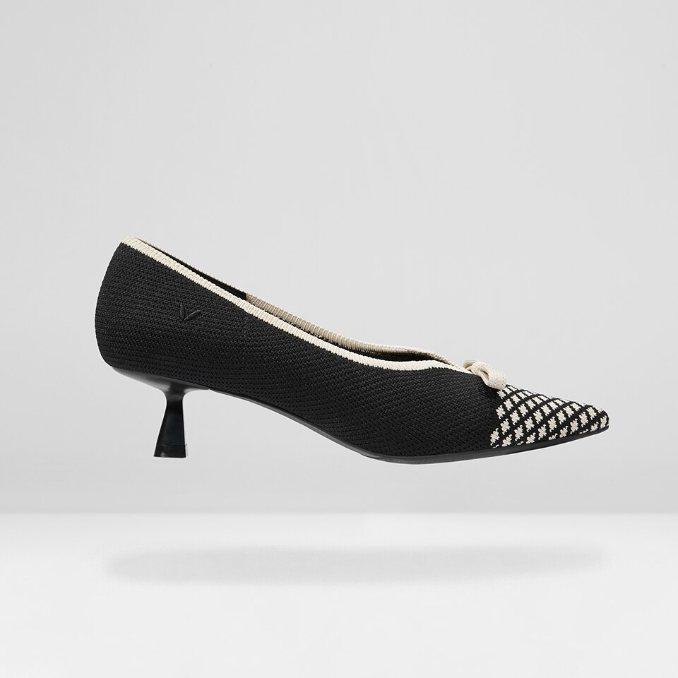 Natasha Women Pointed toe Heels Black -Washable & Comfortable Shoes | VIVAIA