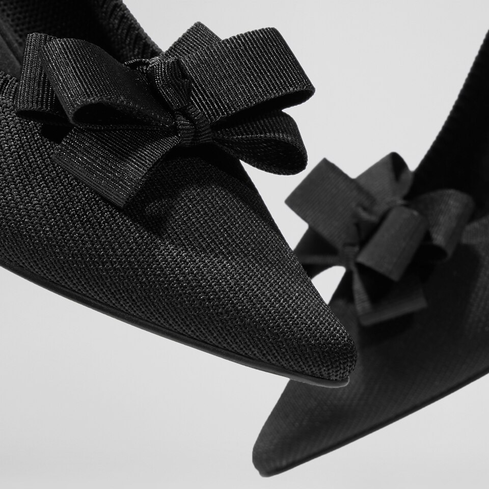Tracy Pointy Heels Solid Black - Versatile & Glamorous Women Shoes | VIVAIA