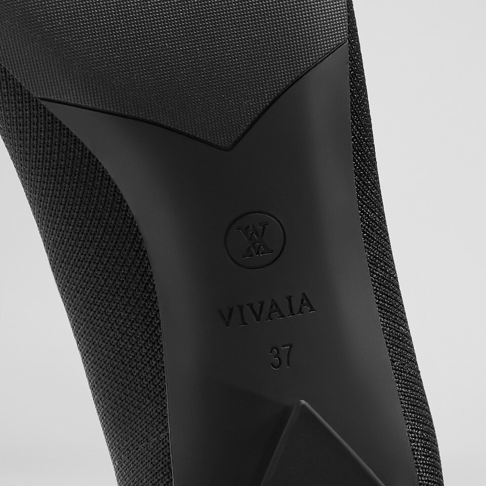 Tracy Pointy Heels Solid Black - Versatile & Glamorous Women Shoes | VIVAIA
