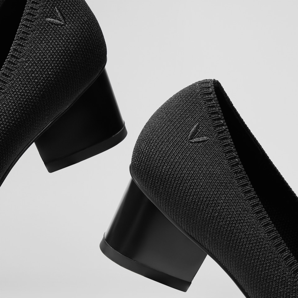 Tracy Pointy Heels Solid Black - Versatile & Glamorous Women Shoes | VIVAIA