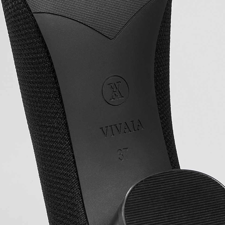 Elvia Women Round Toe Heels Solid Black - Versatile & Glamorous Women Shoes | VIVAIA