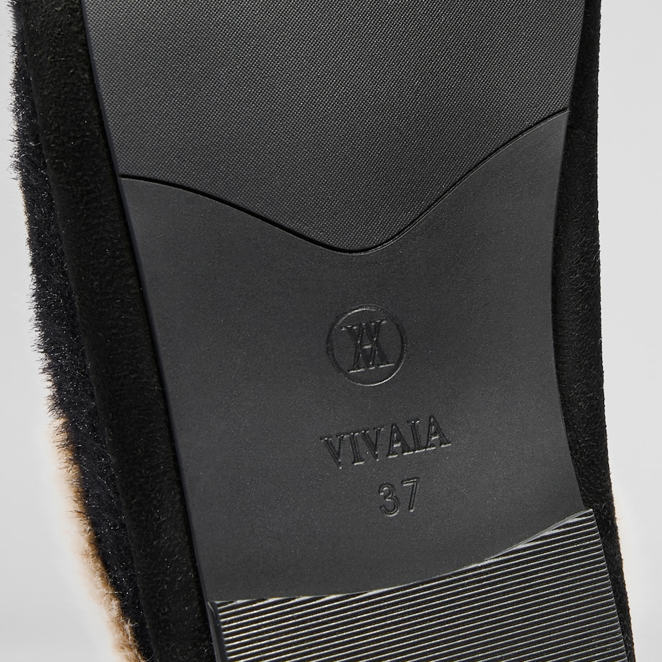 Renee Mules in Black | Women's Sustainable and Stylish Shoes | VIVAIA