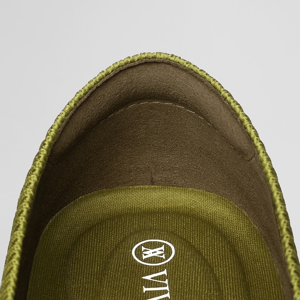 Aria5° Women Pointy Flats in (Olive Green) - Sustainable & Washable Shoes | VIVAIA