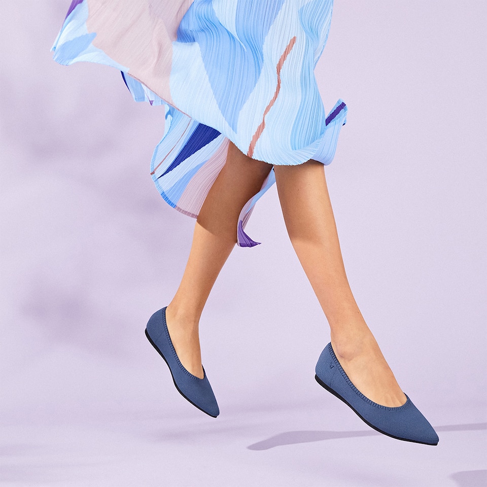 Aria5° Women Pointy Flats in (Denim Blue) - Sustainable & Washable Shoes | VIVAIA
