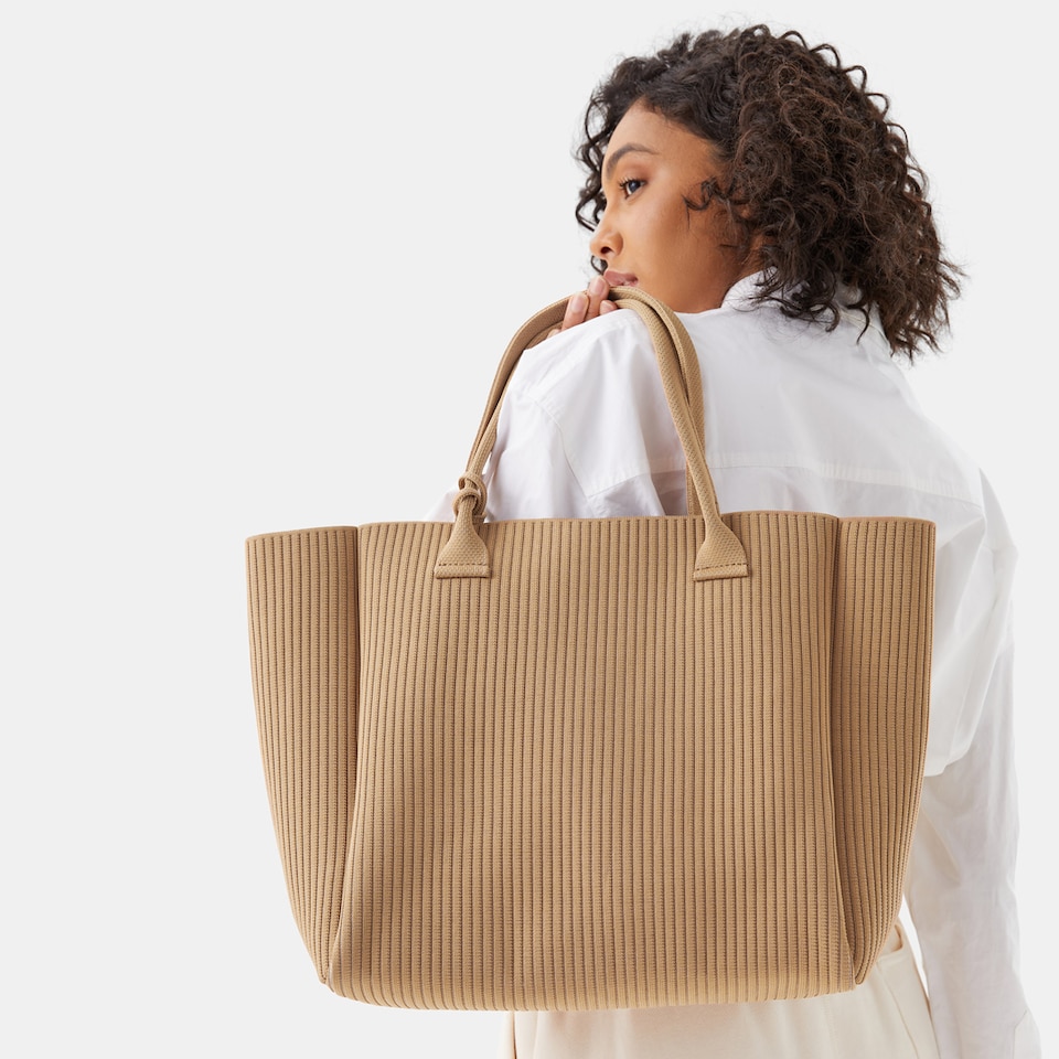Maia Tote Bag in Khaki Brown | Women's Sustainable, Washable and Stylish Knitbags | VIVAIA