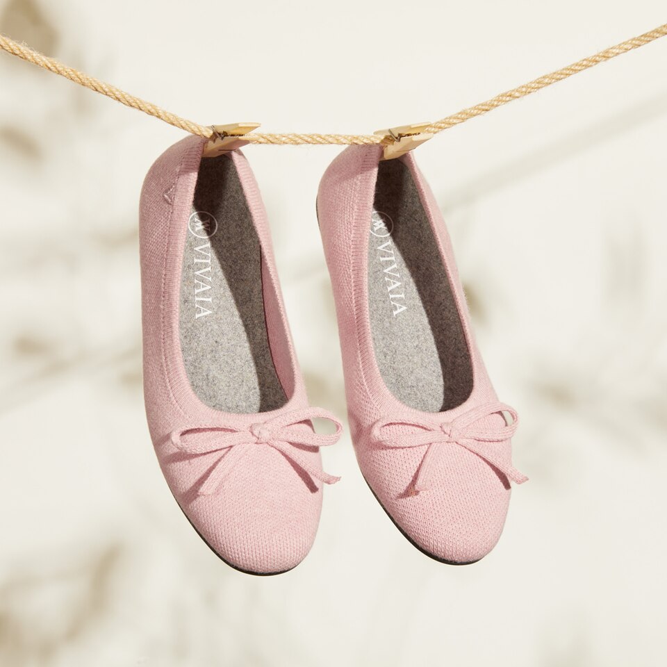 Bonny Round Toe Foldable Flats in Pale Pink - Women's Sustainable, Washable and Stylish Shoes | Vivaia