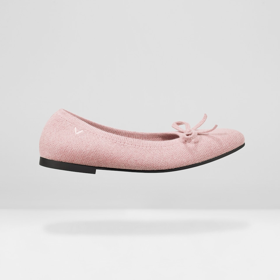 Bonny Round Toe Foldable Flats in Pale Pink - Women's Sustainable, Washable and Stylish Shoes | Vivaia