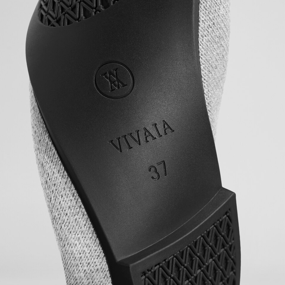 Bonny Round Toe Foldable Flats in Pale Grey - Women's Sustainable, Washable and Stylish Shoes | Vivaia