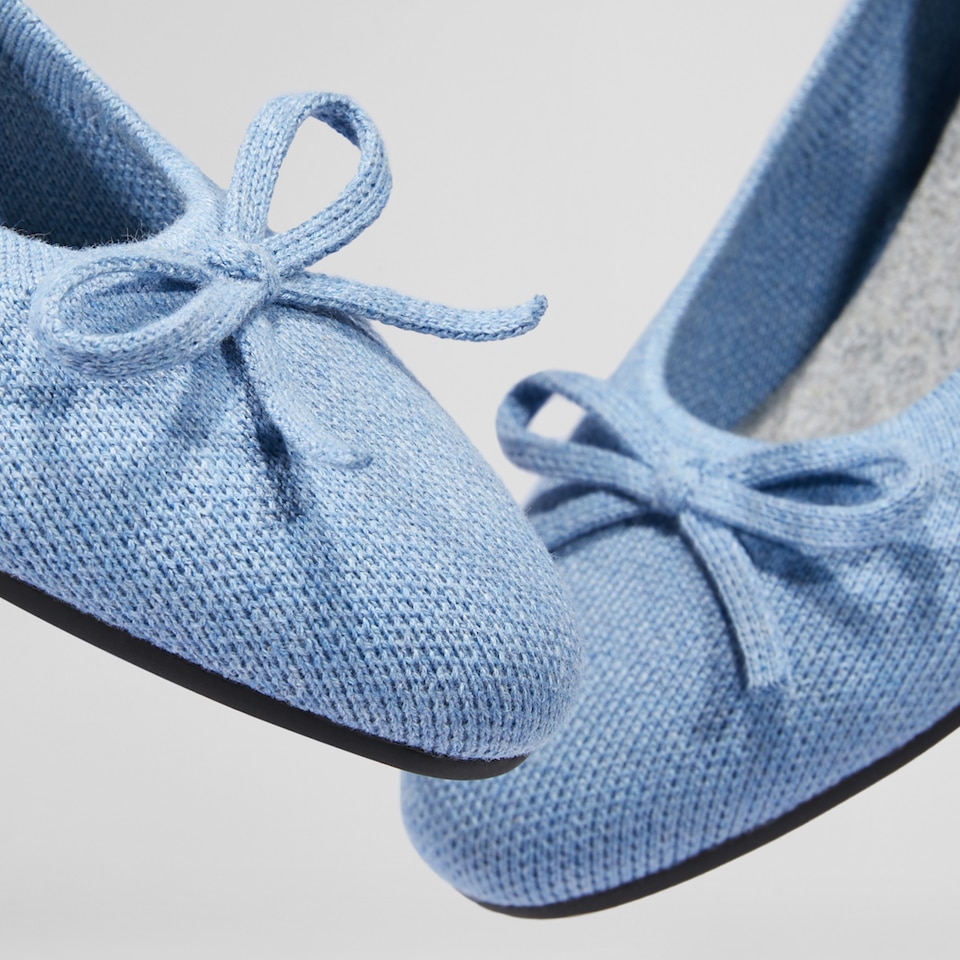 Bonny Round Toe Foldable Flats in Denim Blue - Women's Sustainable Washable and Stylish Shoes | Vivaia