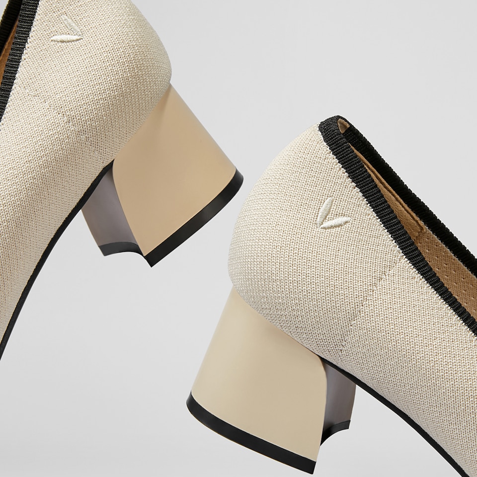 Julie Round-Toe Chunky Heels Black White - Washable & Comfortable Heels | VIVAIA