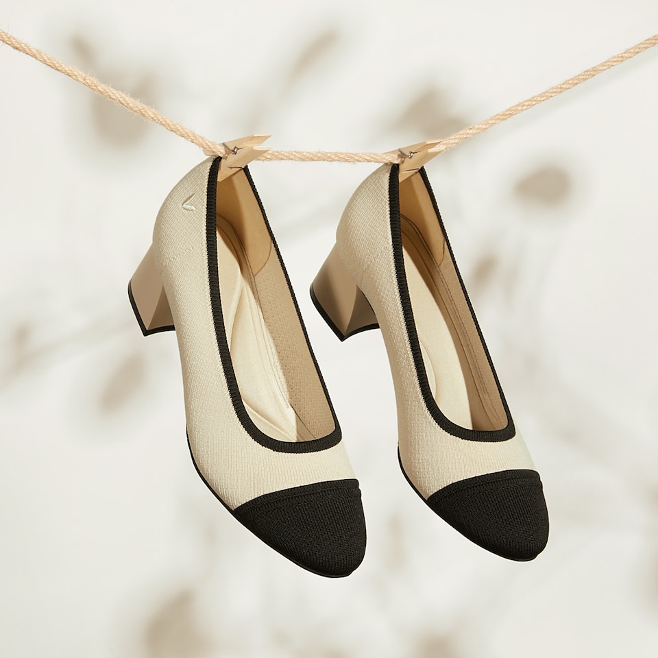 Julie Round-Toe Chunky Heels Black White - Washable & Comfortable Heels | VIVAIA