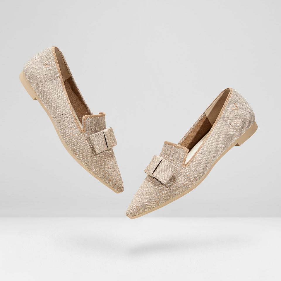 Donna Pointed-Toe Bow Loafers in Light Khaki | Women's Sustainable, Washable and Stylish Shoes | VIVAIA